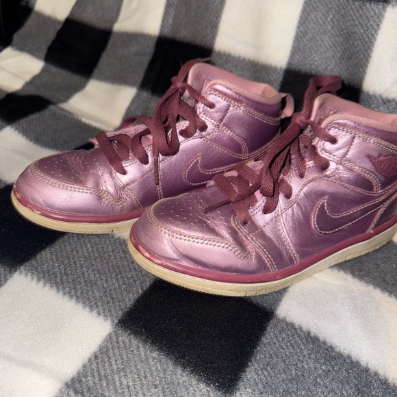Pink Nike Jordans high top - Picture 1 of 4